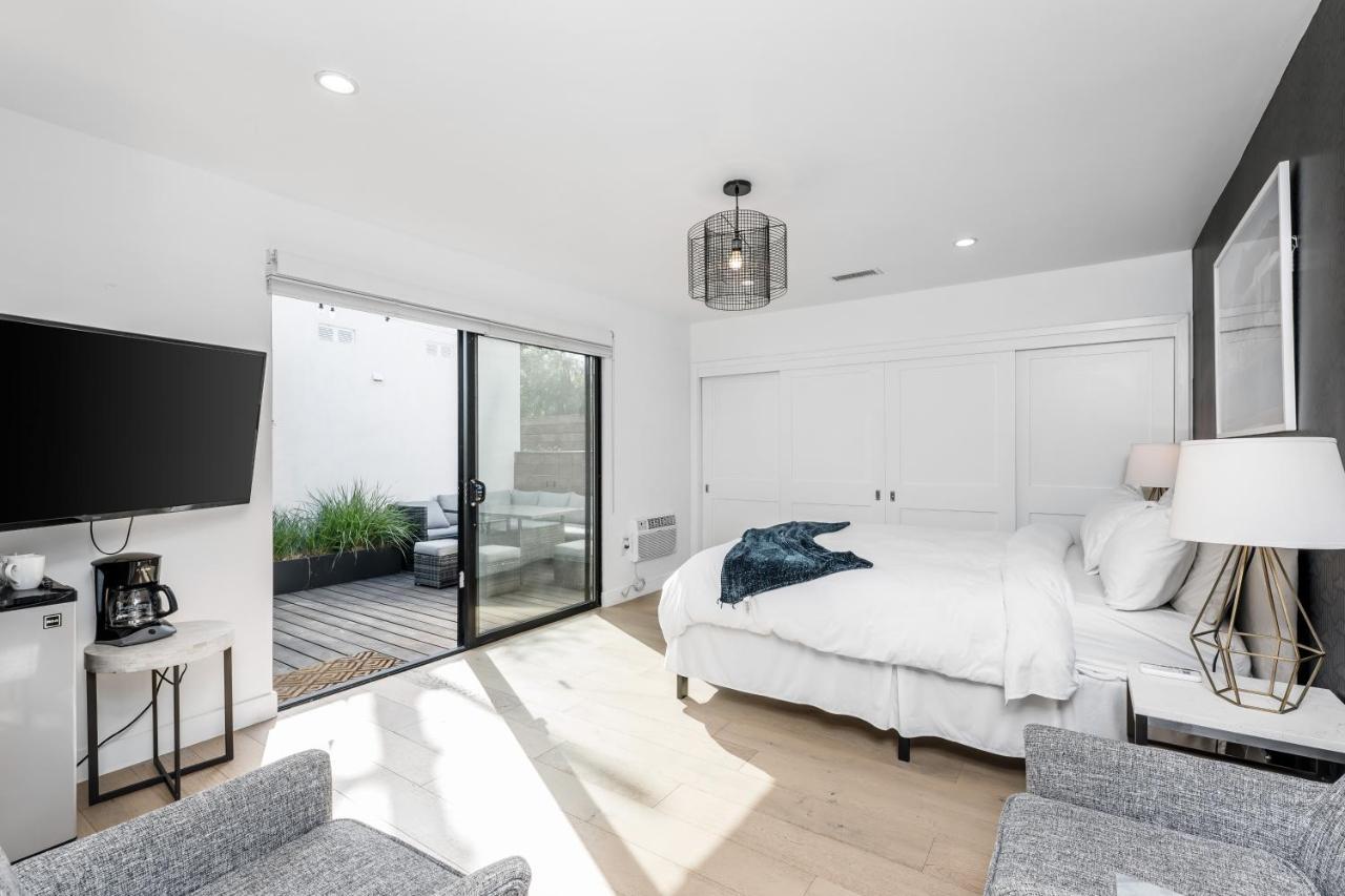 Modern Guest Room Лос Анджелис Екстериор снимка